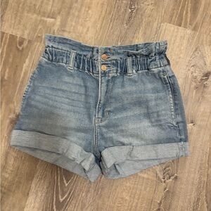 Hollister Ultra‎ High Rise Mom Shorts
